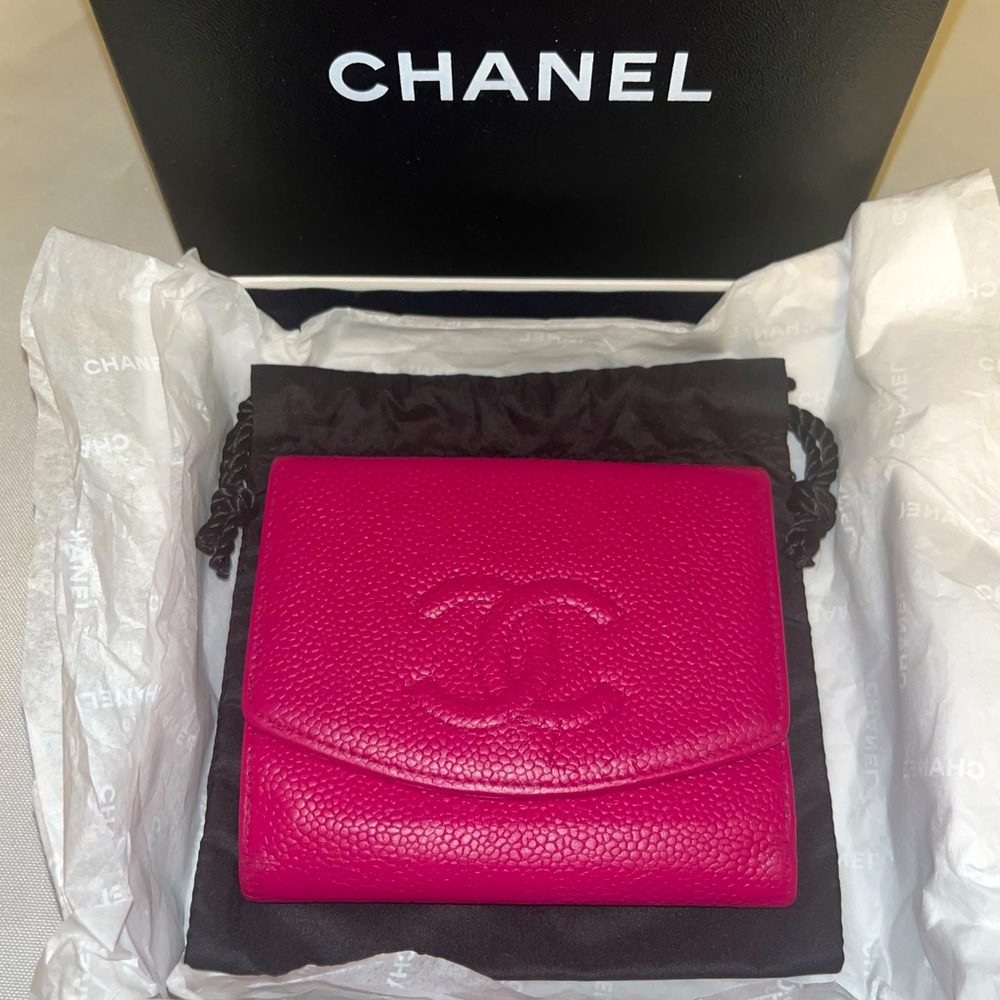 CHANEL Hot Pink Caviar Leather Wallet w/ Coin Pouch 100% Authentic *RARE*